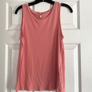 Soft pink Tank
